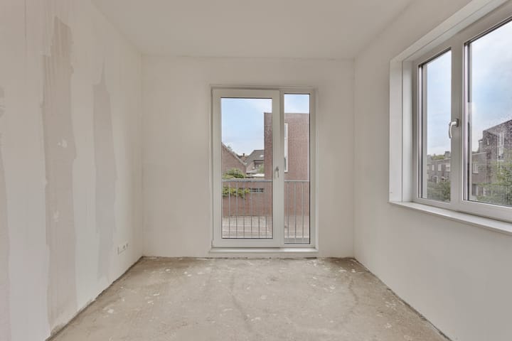 Foto 12 van Roermondseweg 19