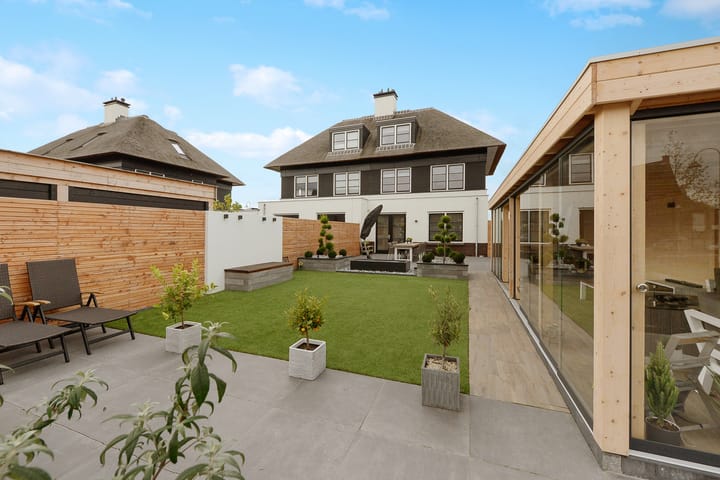 Foto 4 van Adriana van Roonlaan 128