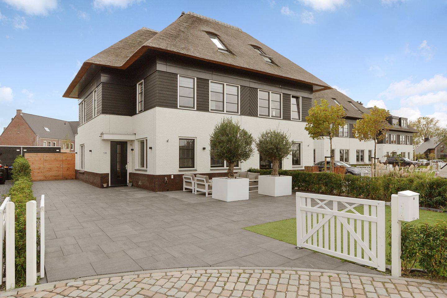 Foto 5 van Adriana van Roonlaan 128