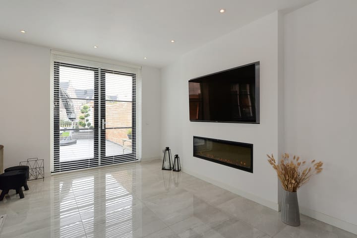 Photo 20 of Adriana van Roonlaan 128