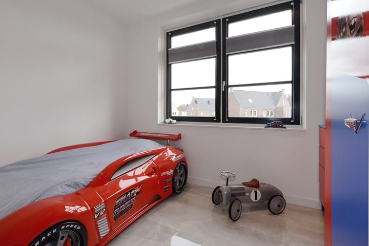 Photo 36 of Adriana van Roonlaan 128