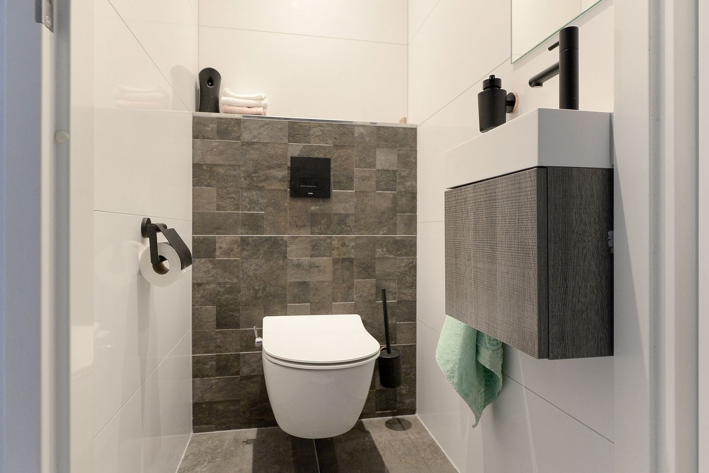 Foto 40 van Adriana van Roonlaan 128