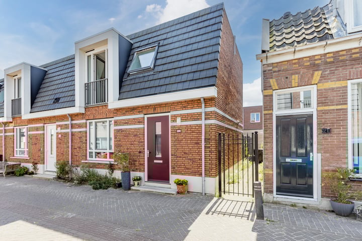 Schoolmeestersstraat 22