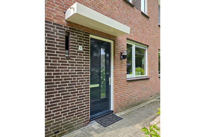 View photo 8 of Molemansstraat 11