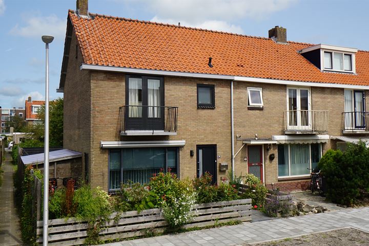 Bekijk foto 2 van Vechtstraat 21