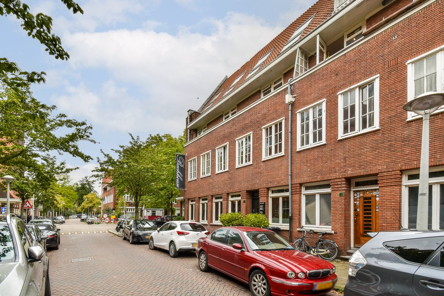 View photo 3 of Bachstraat 15