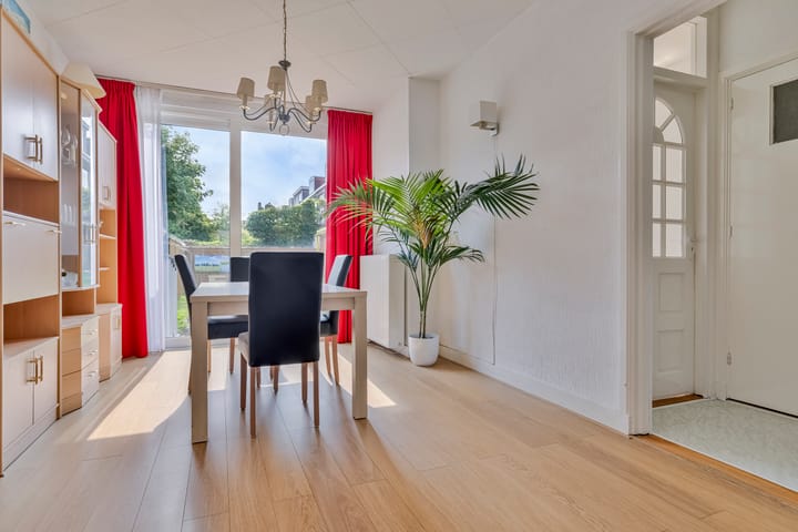 Foto 6 van Johan de Wittstraat 8