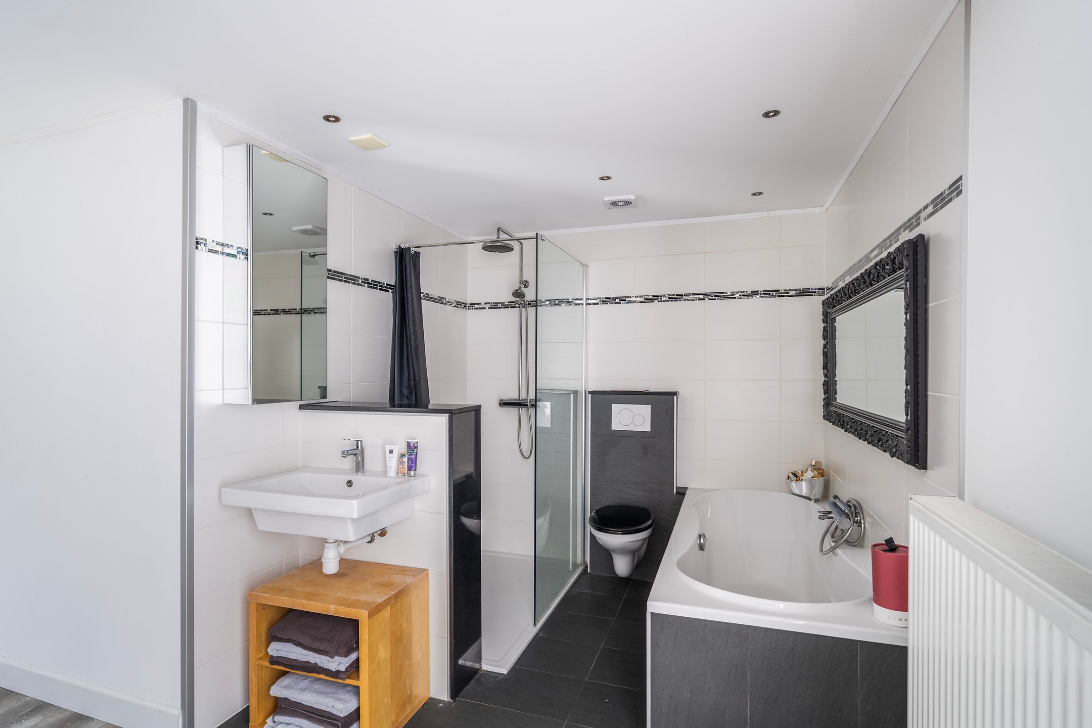 Foto 21 van Veenendaalkade 567