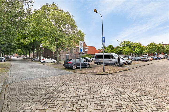 View photo 26 of Hendrikstraat 49