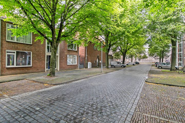 View photo 27 of Hendrikstraat 49