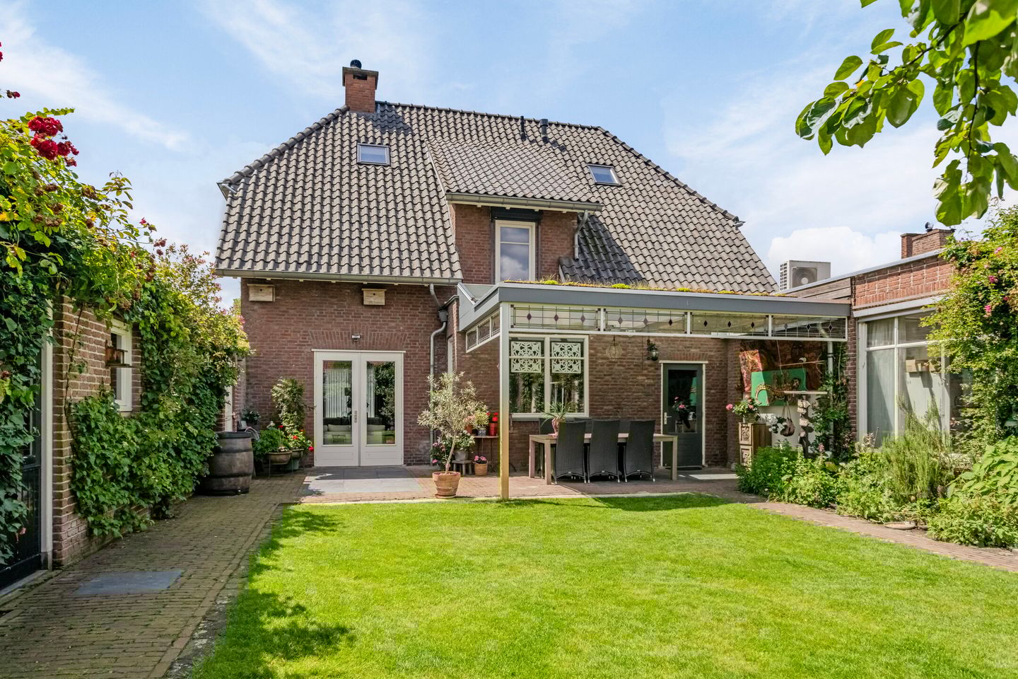 Foto 44 van Spoorlaan 3