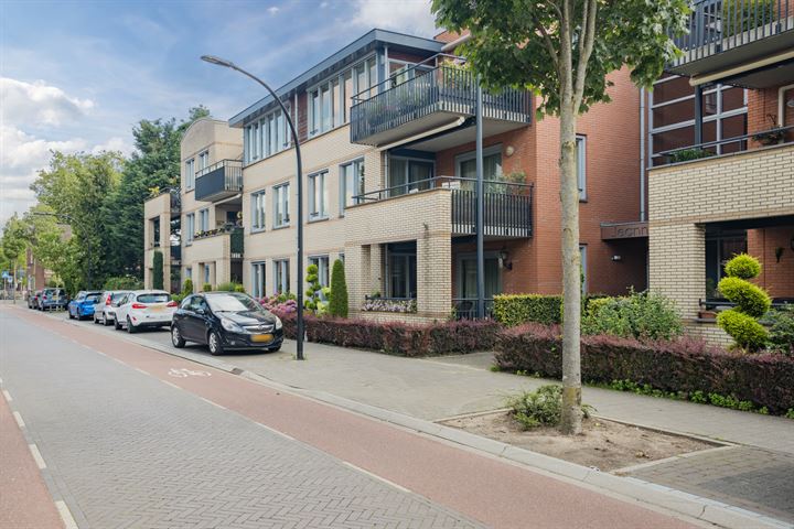 Bekijk foto 34 van Jan van Cuijkstraat 43