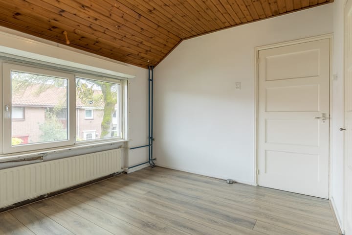 Photo 14 of Antonie Morostraat 6