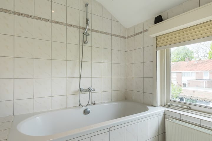 Photo 17 of Antonie Morostraat 6