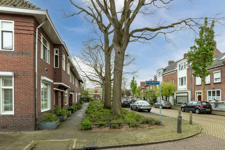Photo 21 of Antonie Morostraat 6