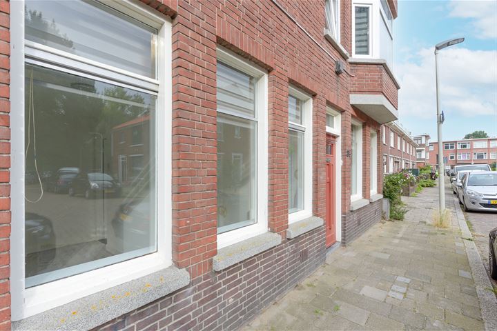 View photo 5 of Bergmannstraat 35