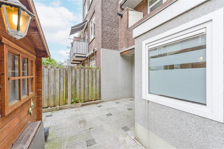 View photo 20 of Bergmannstraat 35