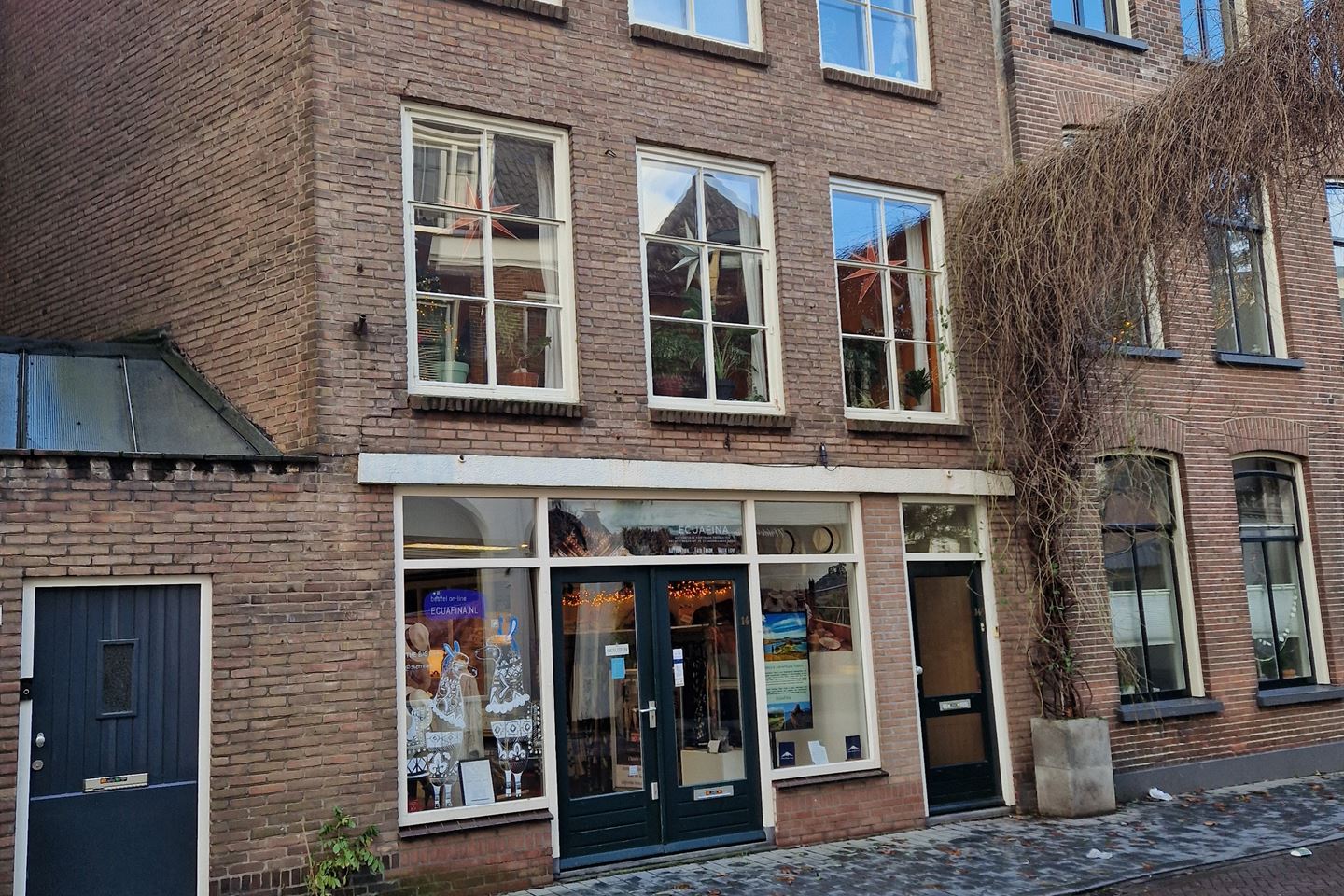 View photo 3 of Pelikaanstraat 14