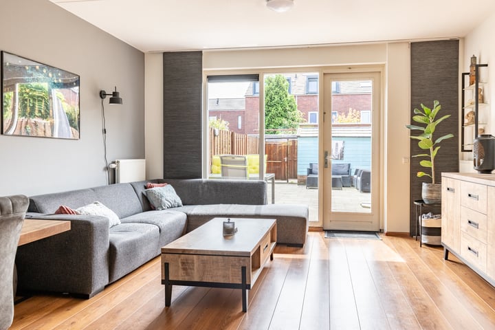 Bekijk foto 4 van Bakemastraat 55
