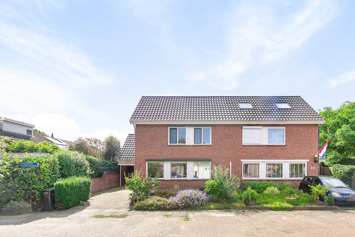 Foto 8 van Zonnebloemstraat 9