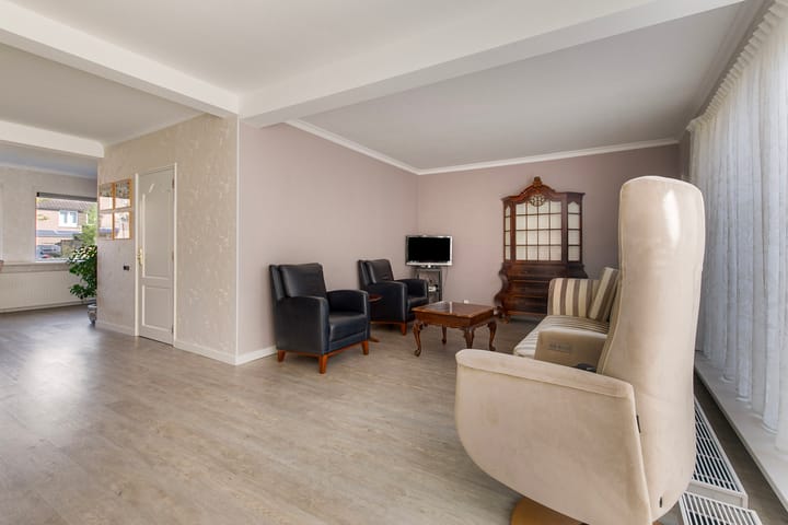 Foto 12 van Zonnebloemstraat 9