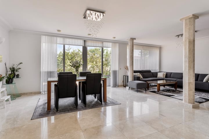 Foto 2 van Makoré 8