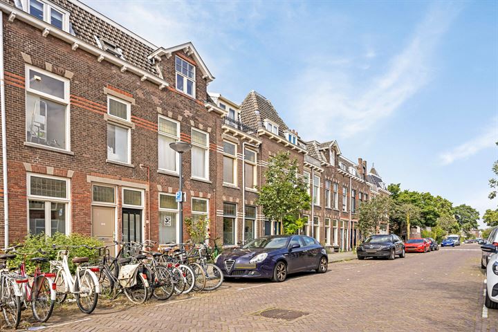 Bekijk foto 30 van Drie Octoberstraat 59