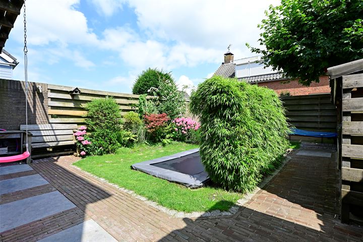 View photo 29 of Beatrixstraat 12