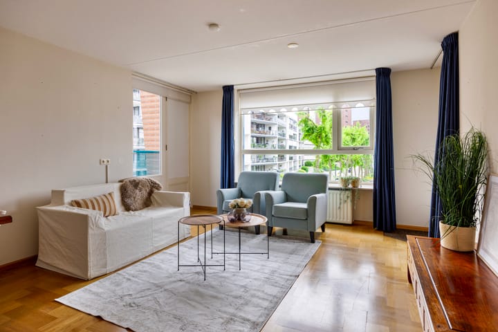 Photo 11 of Oldenzaalsestraat 10-28