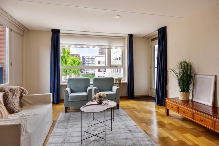 Photo 12 of Oldenzaalsestraat 10-28