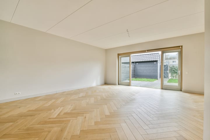 Foto 4 van Waadse Poldergracht 18