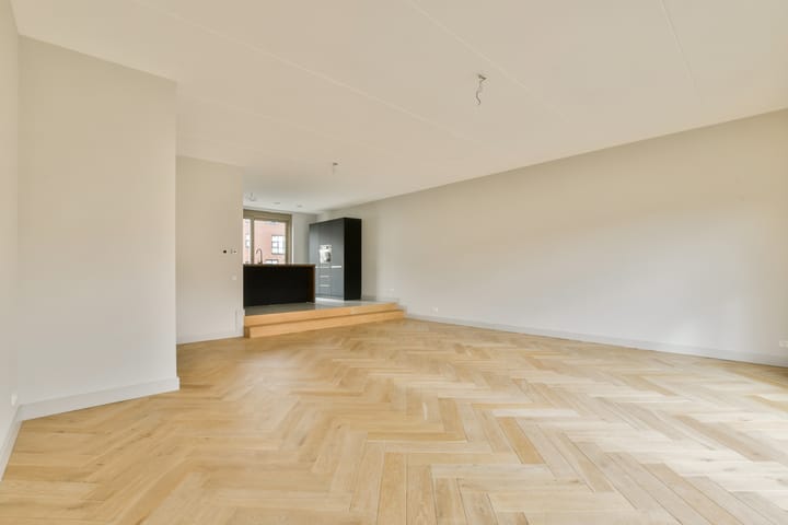 Foto 8 van Waadse Poldergracht 18