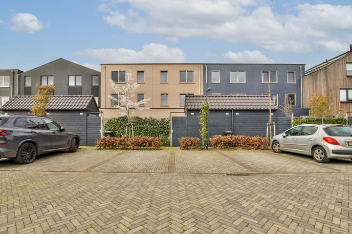 Foto 25 van Waadse Poldergracht 18