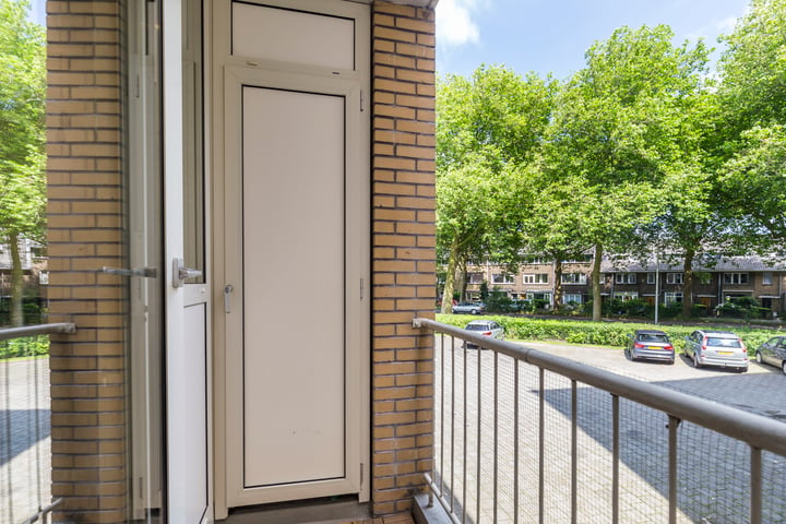 View photo 25 of Molukkenstraat 23