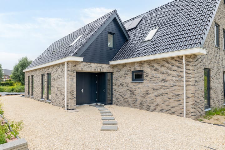 Foto 10 van Bermweg 42