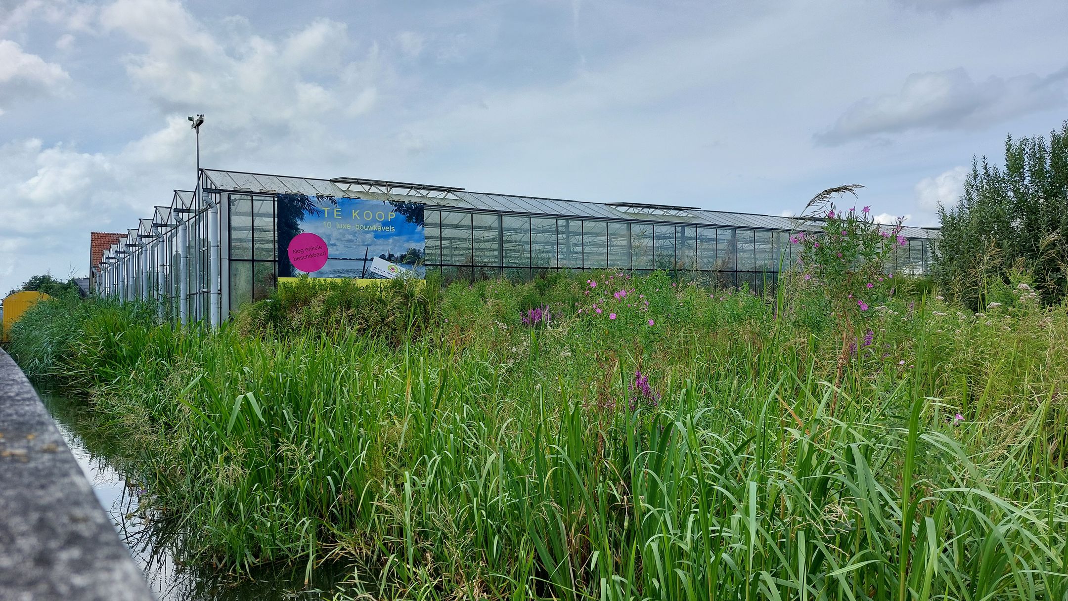 Foto 12 van Voorweg 127 - 129