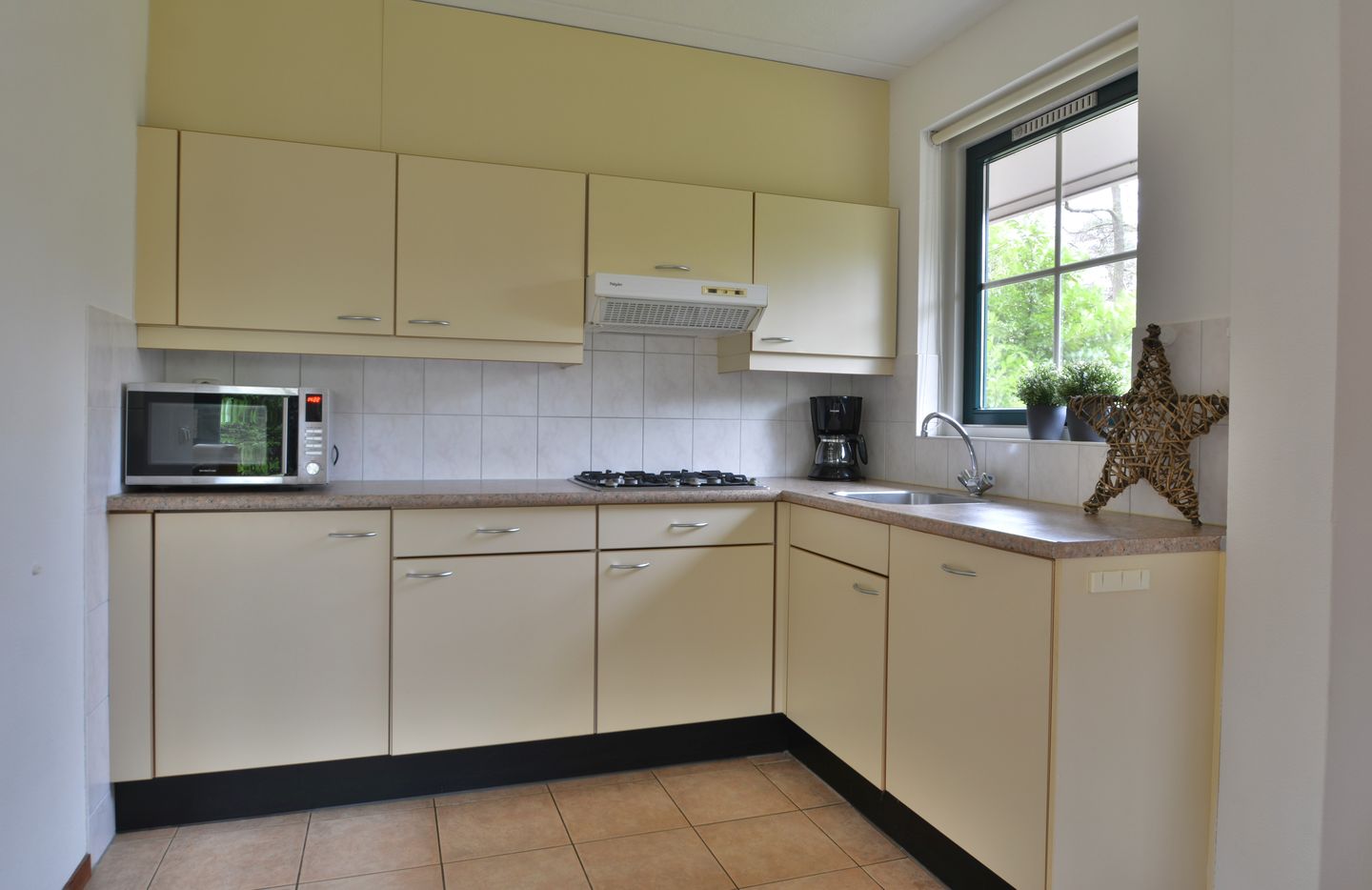 Foto 14 van Hof van Halenweg 2-111