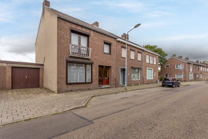 Bekijk foto 1 van Dolmansstraat 19-B