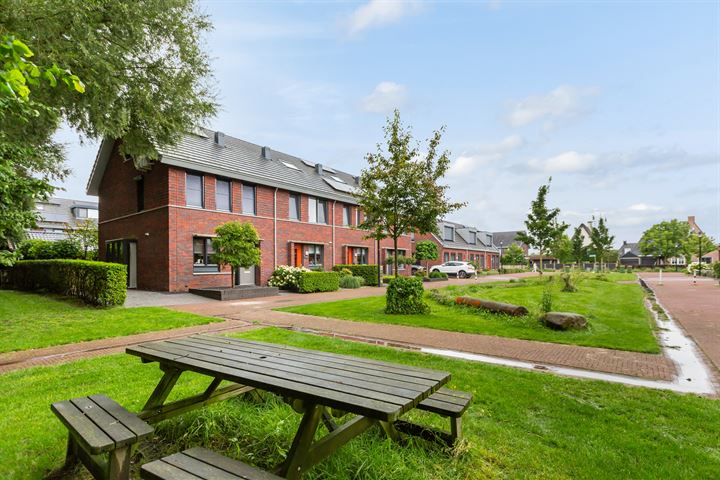 Bekijk foto 46 van Schoolstraat 52