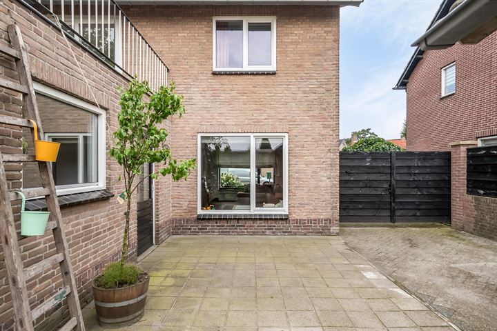 Bekijk foto 25 van Prins Bernhardstraat 23