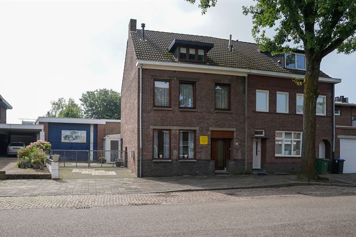 Bekijk foto 1 van Ridderweg 47