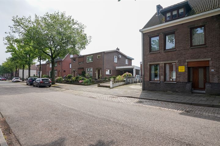 Bekijk foto 40 van Ridderweg 47