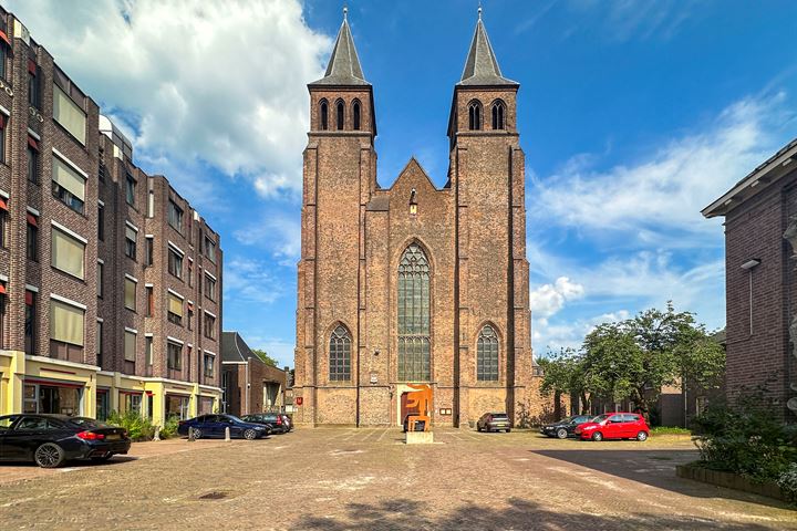 St. Walburgisplein 1, Arnhem