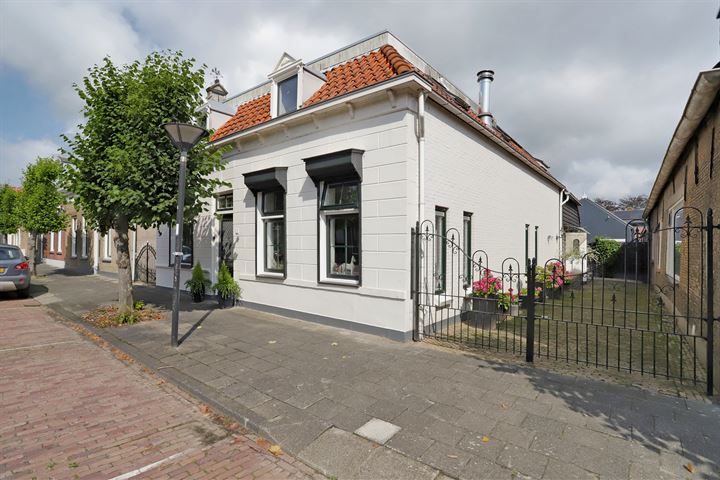 Bekijk foto 10 van Voorstraat 13