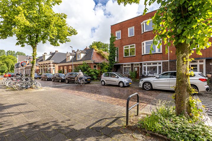 Bekijk foto 2 van Moesstraat 65-A