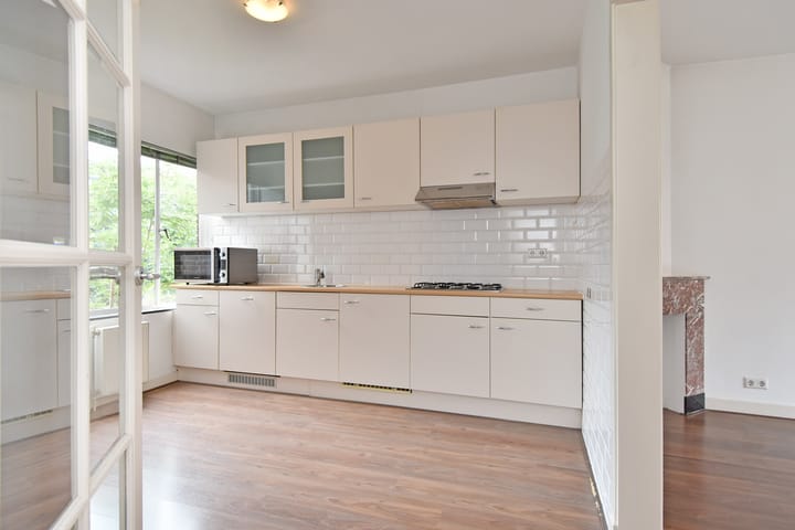 Foto 2 van Van Beuningenstraat 18-A