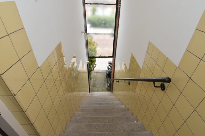 Foto 5 van Van Beuningenstraat 18-A