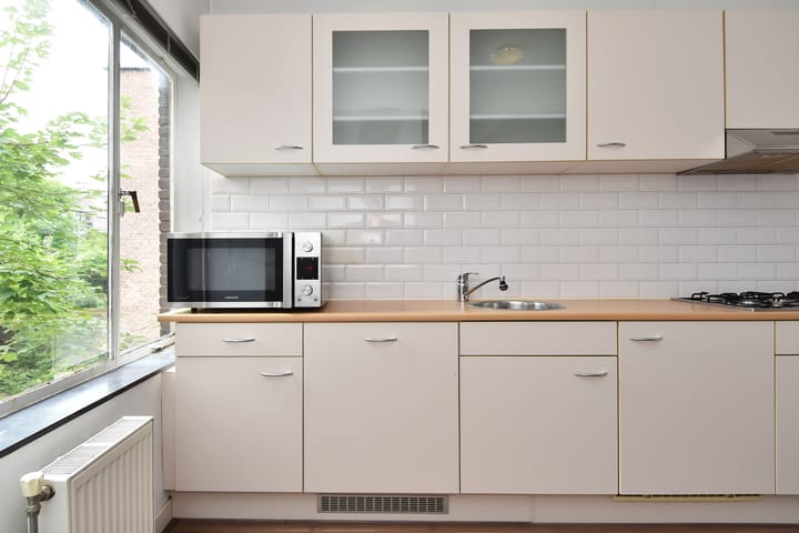 Foto 9 van Van Beuningenstraat 18-A