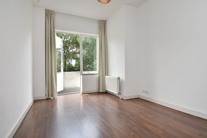 Foto 15 van Van Beuningenstraat 18-A