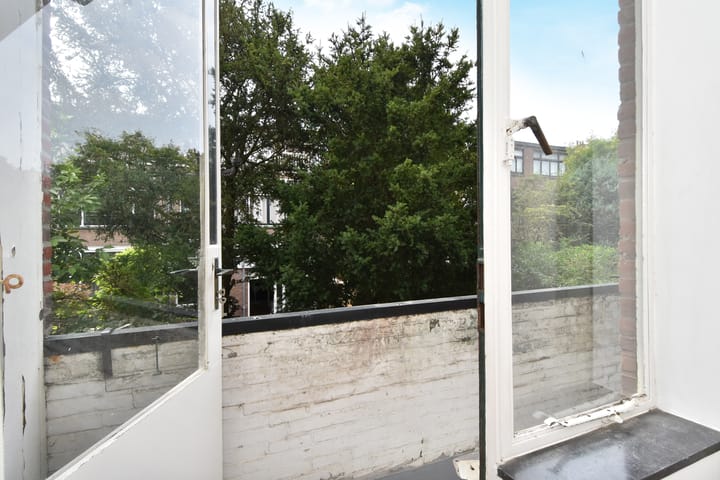 Foto 16 van Van Beuningenstraat 18-A